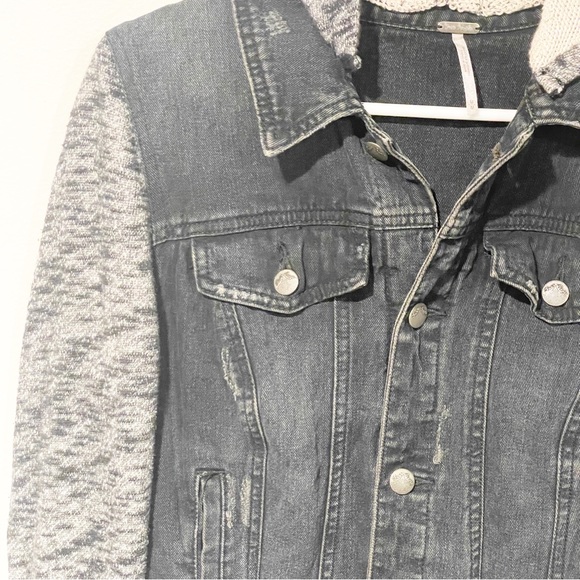 Free People Medium Blue Trucker Moto Jeans Denim Removable Hood Raglan Jacket - Picture 2 of 6